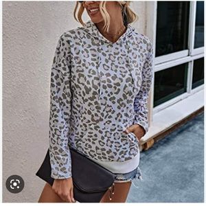 Pink Victoria's Secret Pink Hoodie Crop Pullover Cheetah Animal Print